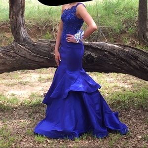 Mori Lee blue prom dress.